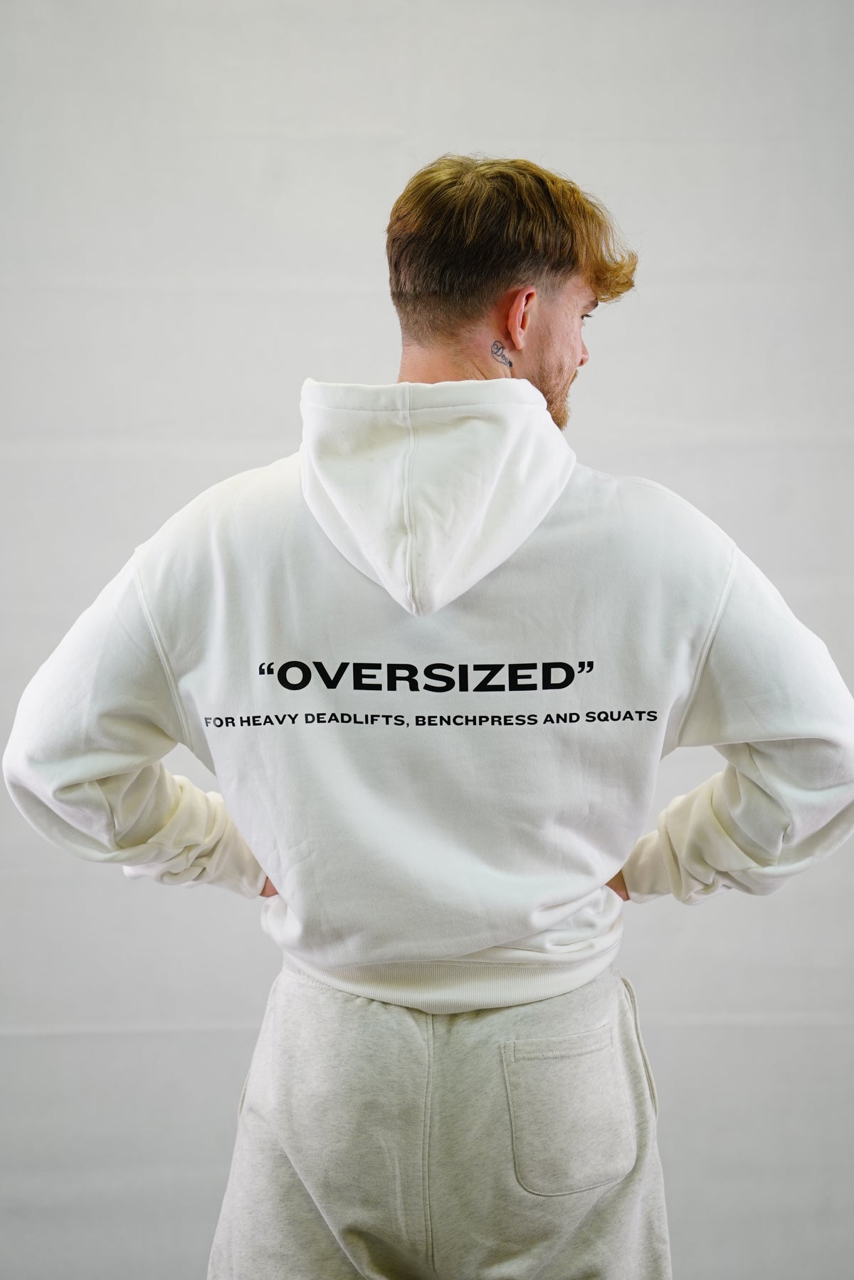 OVERSIZED HOODIE